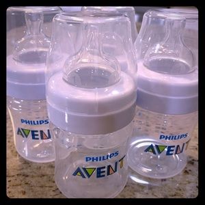 8- 4oz Philips Avent Anti Colic Baby Bottles